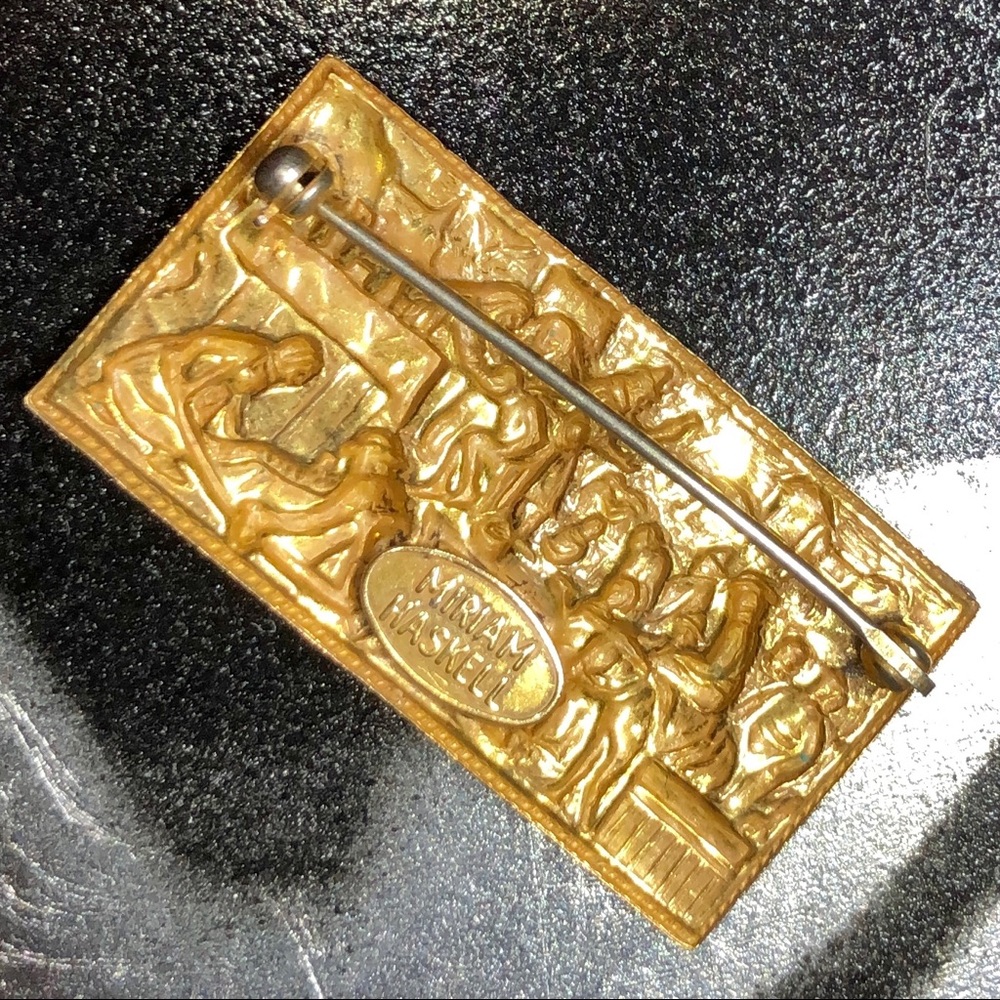 MIRIAM HASKELL VINTAGE GOLD COPPER BROOCH